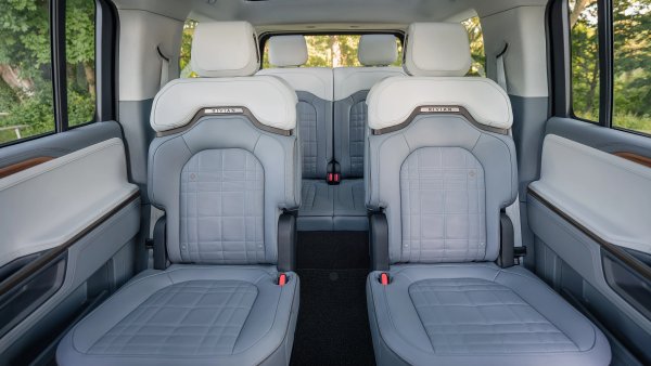Rivian Introduces Captain Chairs in New 2027 R1S [Photos and Features]