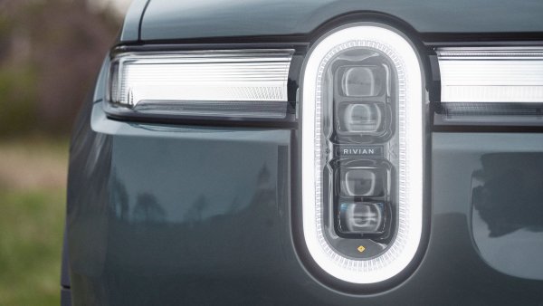 Rivian Matrix / Adaptive Headlights: What They Are and How to Tell If You Have Them [VIDEO]