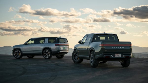 Rivian Discontinues Entry-Level R1T, R1S Trims Ahead of R2 Launch