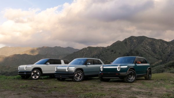Rivian Beats Q1 Delivery Estimates as R2 Launch Nears