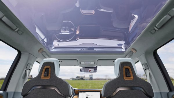 Rivian Dynamic Glass Roof – How It Works and Heat Rejection Data