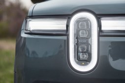 Rivian Matrix / Adaptive Headlights: What They Are and How to Tell If You Have Them [VIDEO]
