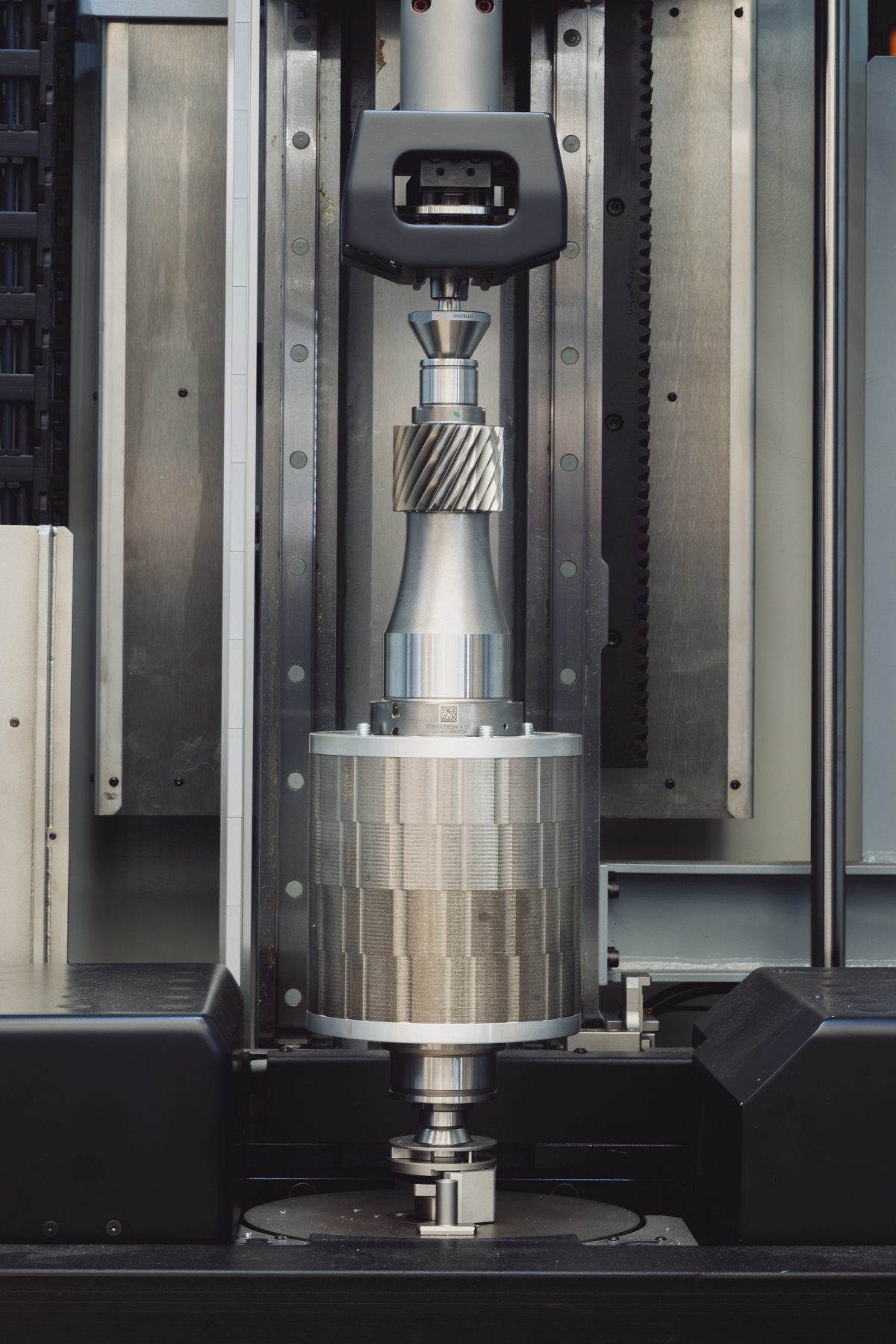 The new single-piece rotor shaft and gear.